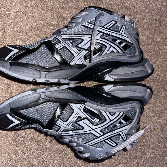 Balenciaga Runner “Dark Grey” Size: 42EU - Picture 4 of 8